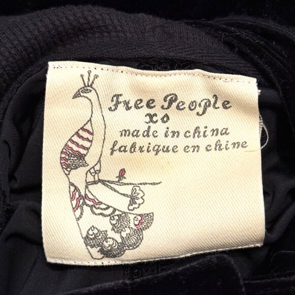 Free People Velvet Hooded Babydoll Coat Size XS Super Jeweled Buttons Christmas - Picture 10 of 12